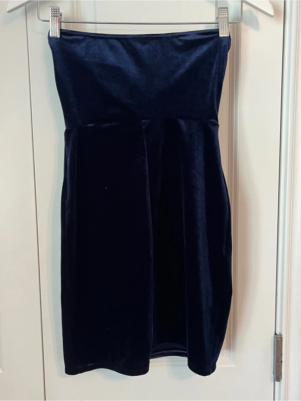 Windsor Strapless Navy Blue Velvet Mini Dress